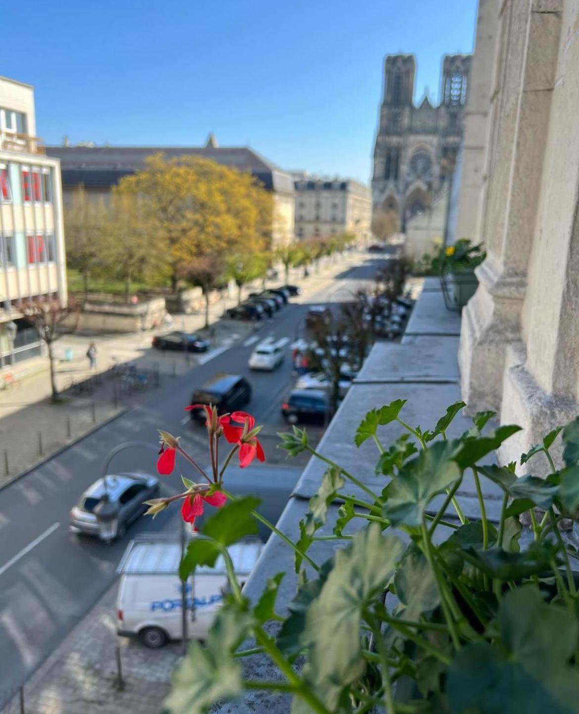 Bed and Breakfast La Demeure Des Sacres - Cathedrale Reims Exterior foto